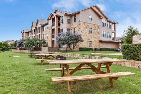 Lakeside Villas Apartments Grand Prairie Texas